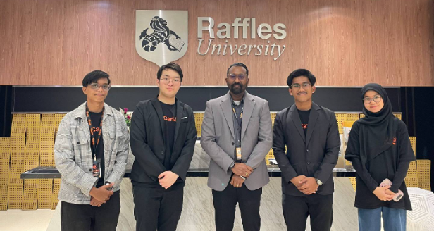 CariJob x Raffles University: Empowering Students for Internship Success 🚀